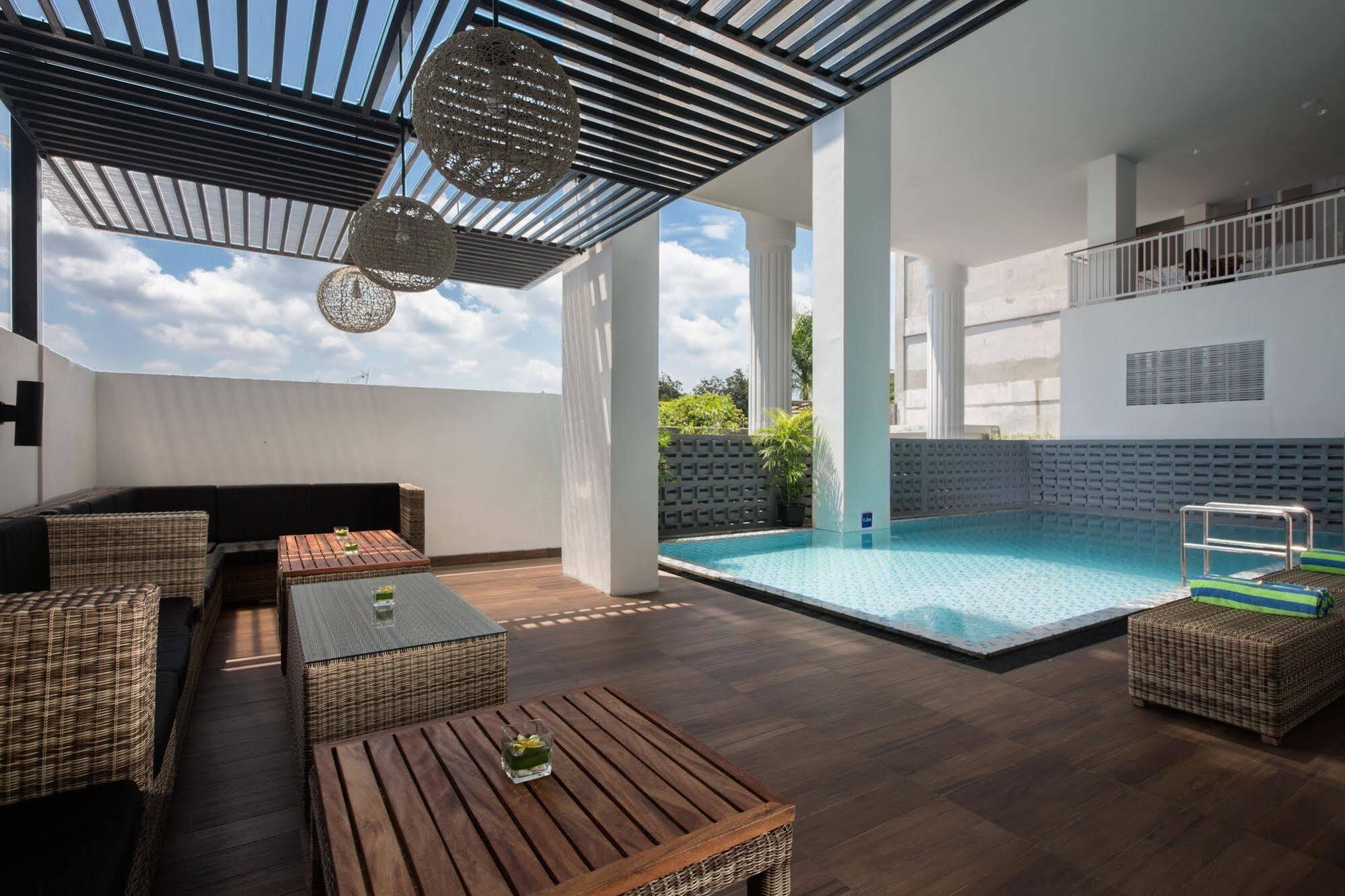 Khas Tugu Hotel Yogyakarta Exterior foto